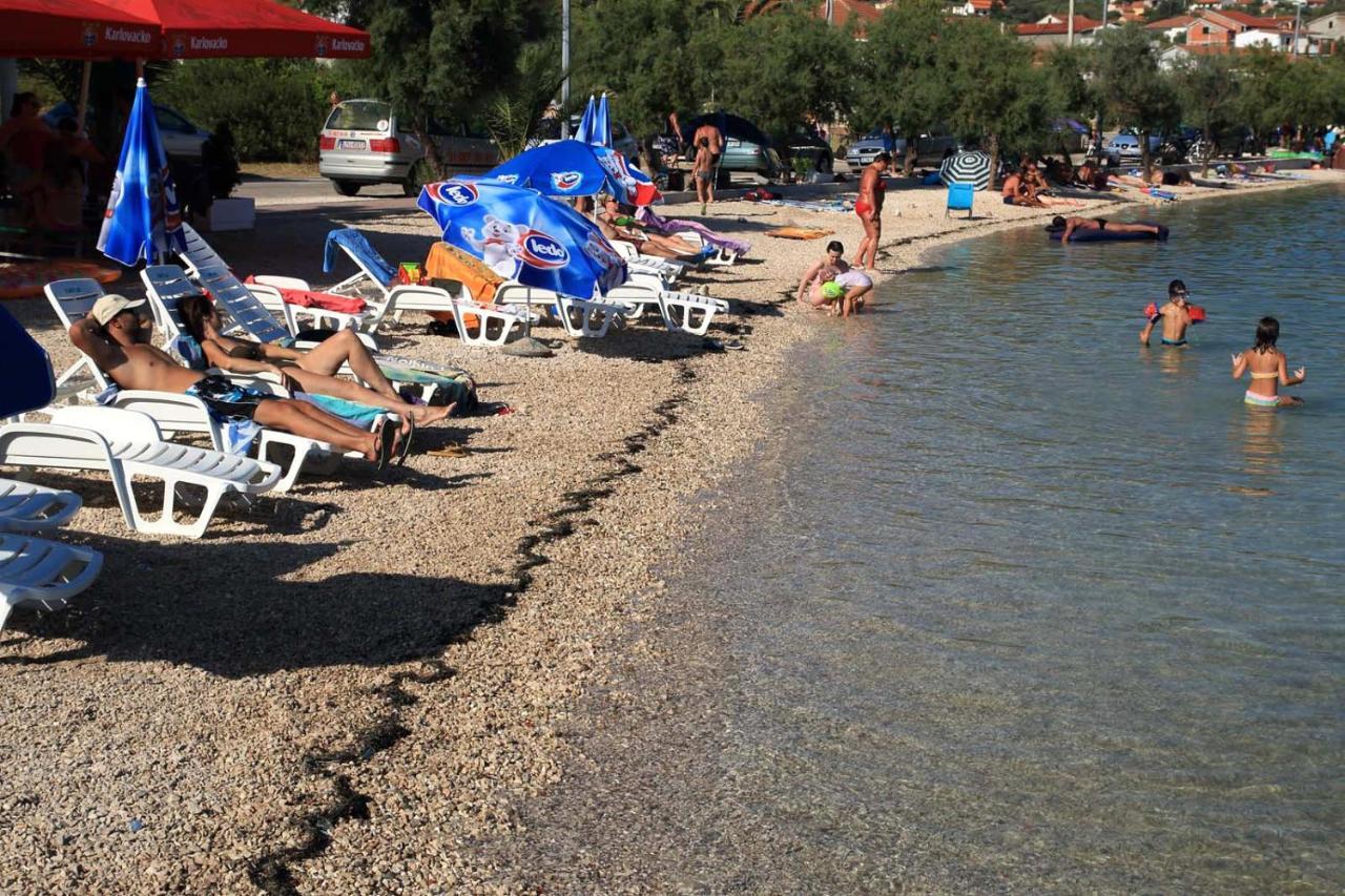 Apartments By The Sea Vinisce, Trogir - 5229 外观 照片