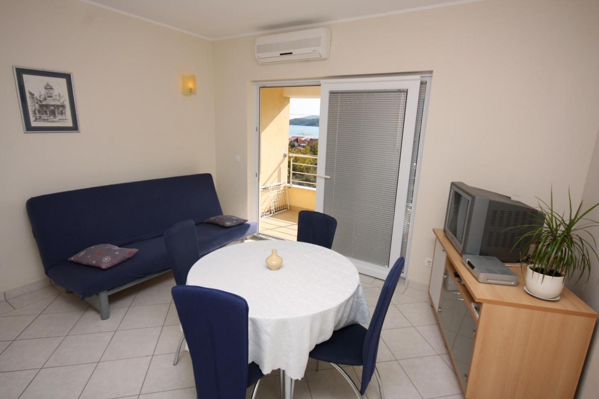 Apartments By The Sea Vinisce, Trogir - 5229 客房 照片