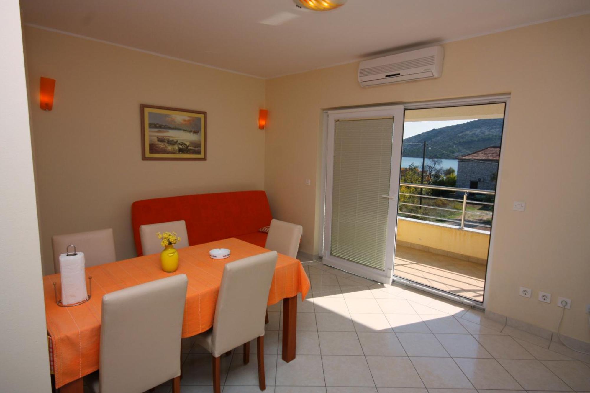 Apartments By The Sea Vinisce, Trogir - 5229 客房 照片